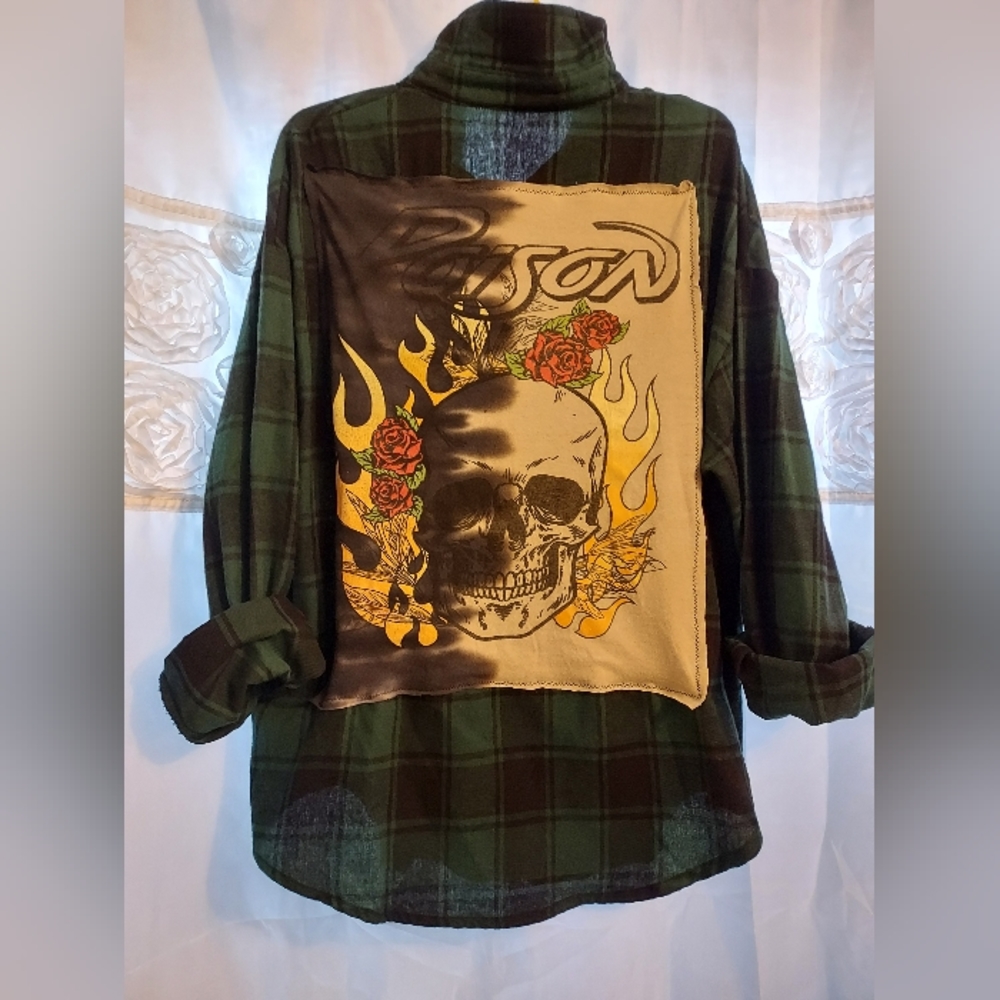 POISON UPCLCLED GREEN FLANNEL SZ LG